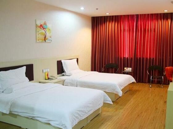 Super 8 Linyi Tongda Road - Photo3