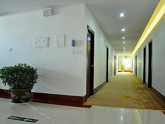 Xianglong Business Hotel - Photo4