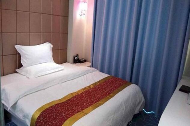 Always Fashionable Hotel - Photo3