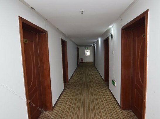 Jinjiulong Express Inn - Photo2