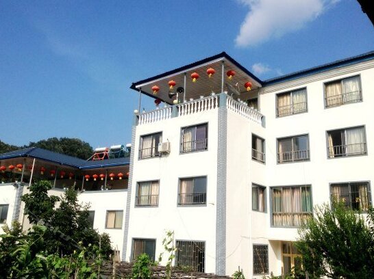 Longjun Jiayuan Hotel