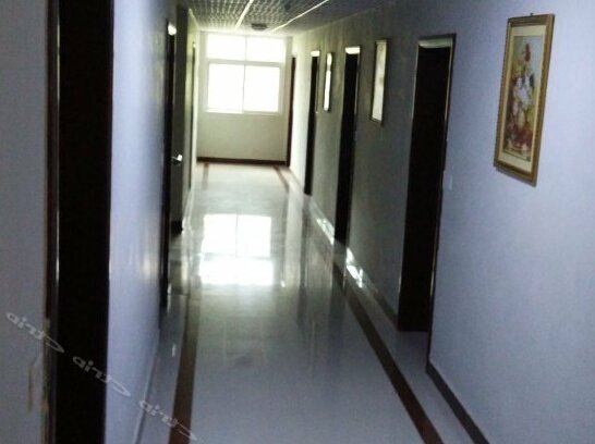 Longmen Hengtong Motel - Photo4