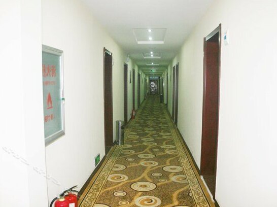 Qicai Express Hotel - Photo2