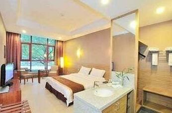 Re-Channel Ferry Lake Hotel - Photo4