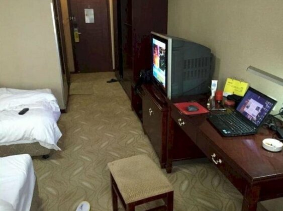 Super 8 Hotel Luoyang Peony Square - Photo5
