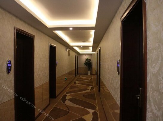 Luzhou Qianye Hotel - Photo2