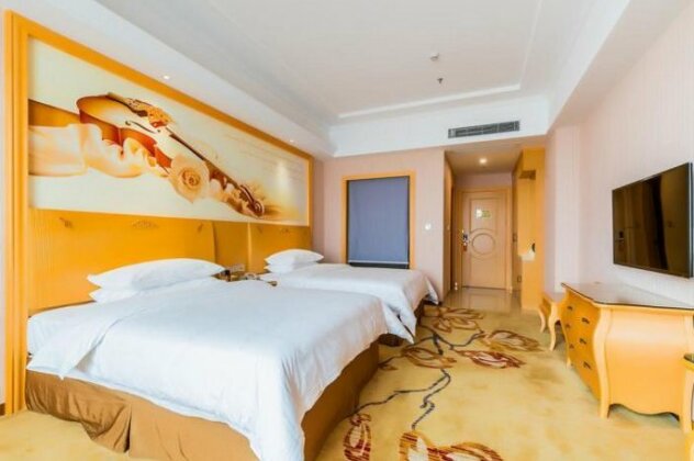 Vienna International Hotel Maoming Wanda Plaza - Photo3