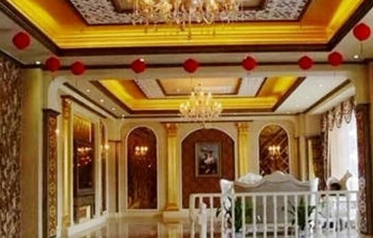 Zhonghua Holiday Hotel