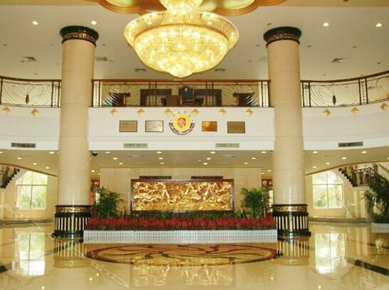 Qianjiang Hot Spring Hotel - Photo2