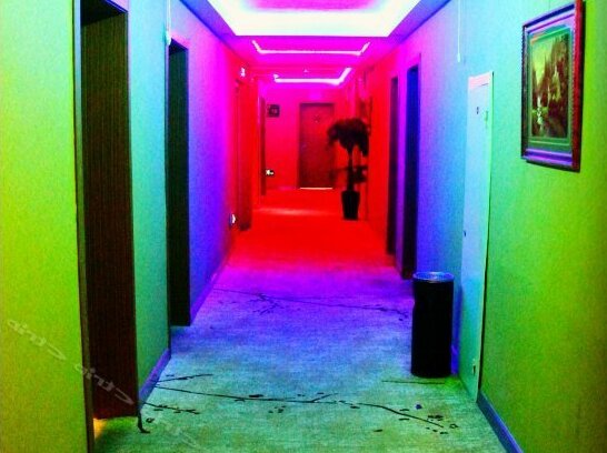Clockwise Designer Hotel - Photo3