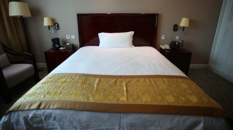 Golden Dome International Hotel - Photo3