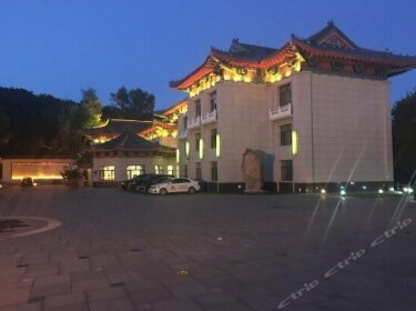 Ning'an Jingpo Lake Yuanshoulou Hotel