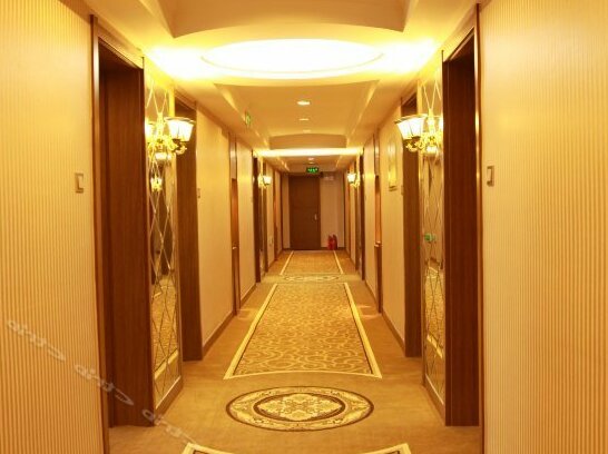 Wolff Hotel - Photo2