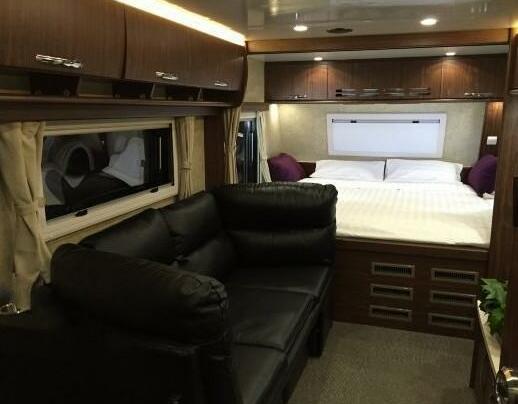 Xue Xiang Zhong Yang Motor Home Hotel - Photo2