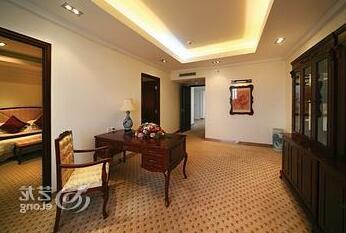 Bailu Hotel Nanchang - Photo5