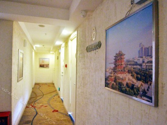 Chonpines Hotel Nanchang - Photo2