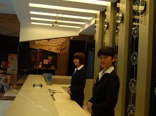 Foreverinns Hotel Nanchang Qingyunpu - Photo2