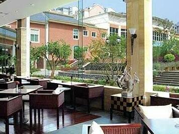 Holiday Inn Donghu - Photo3