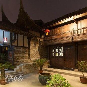 Langzhong Zhenjiang House Hotel