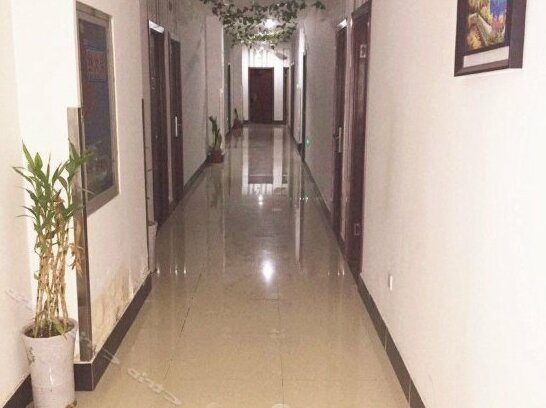 Glory Traders Hotel - Photo2