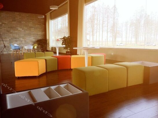 Gucheng Lake Hotel - Photo2