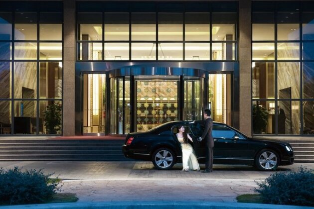 Jinling Riverside Hotel - Photo2