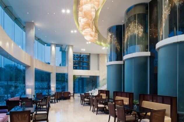 Jinling Riverside Hotel - Photo4