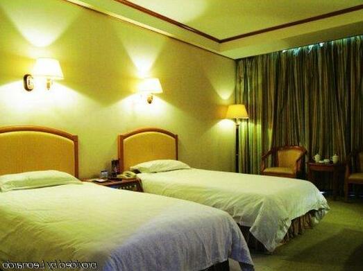 Nanjing Airport Hotel - Photo2
