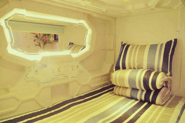 Tnt Explorer Capsule Hotel - Photo3