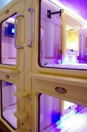 Tnt Explorer Capsule Hotel - Photo4