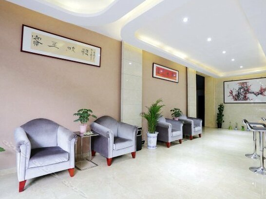 Yilian Theme Business Hotel - Photo2