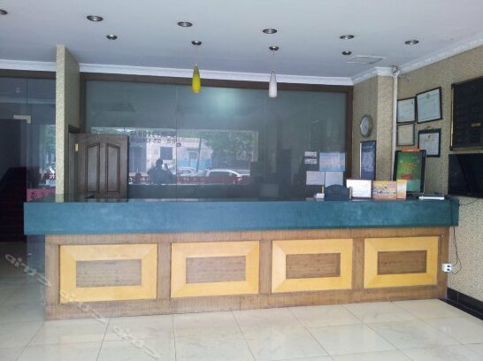 Yuhong Hotel - Photo4
