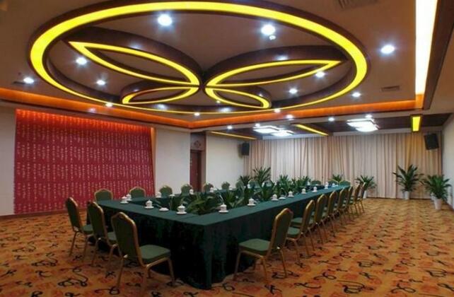 March Flower International Hotel - Photo2