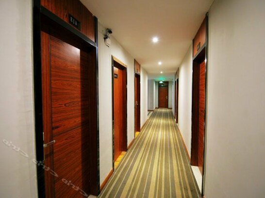 Weiya Bianjie Hotel - Photo2