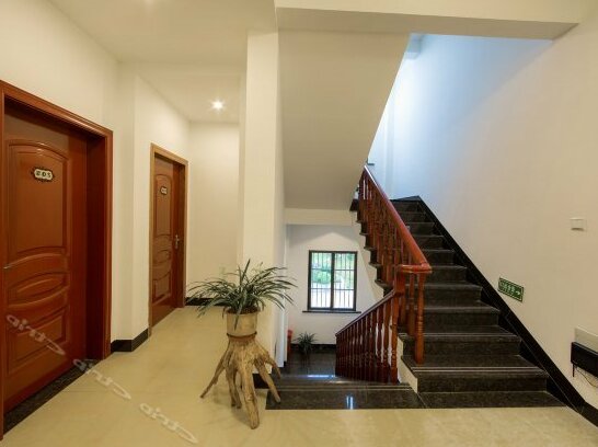 Dewang Inn - Photo2