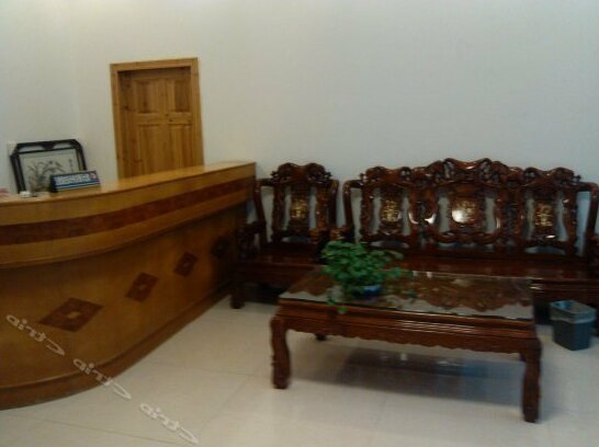 Rongcheng Express Hotel - Photo2