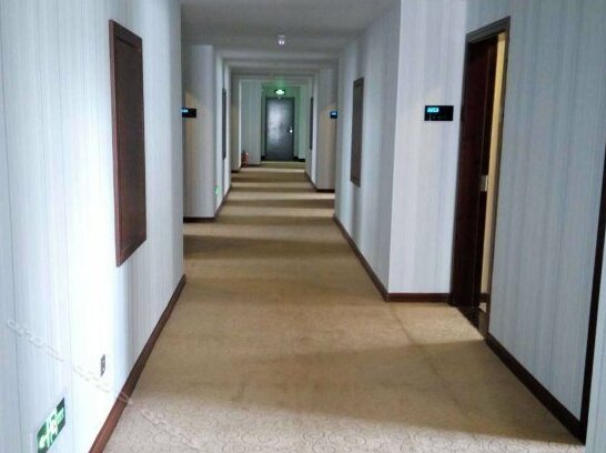 Victoria Harbor Hotel Wuyishan - Photo5