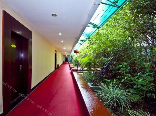 Xintianhui Business Hotel - Photo3