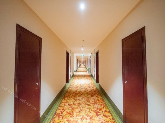 GreenTree Inn Jiangsu Nantong Qidong Bus Station Express Hotel - Photo4