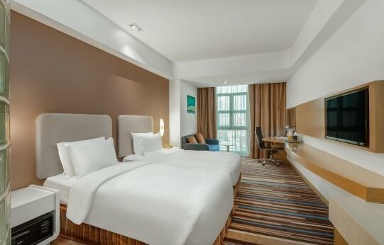 Holiday Inn Express Nantong Downtown - Photo2