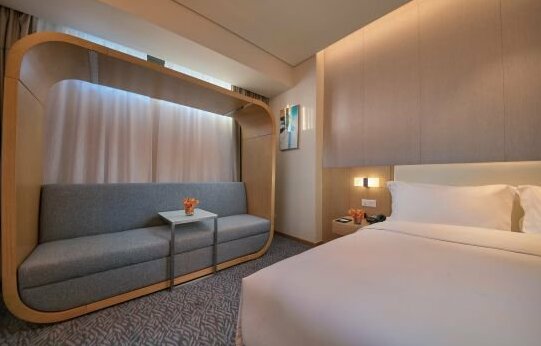 Holiday Inn Express Nantong Textile City - Photo3