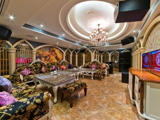 Love Bird Hotel - Photo5