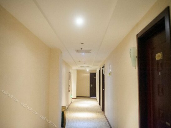 Naomi House Hotel - Photo2