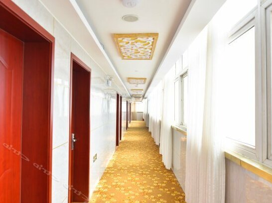 Sanyuan Business Hotel - Photo3
