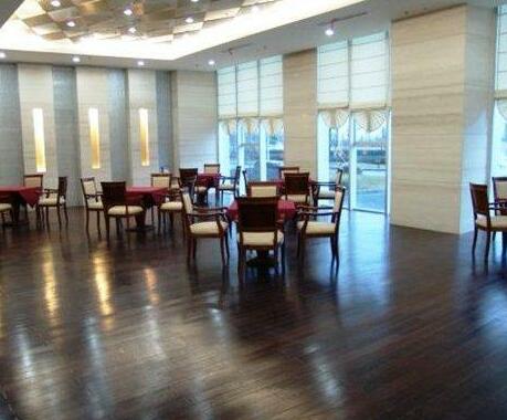 Century Yihe Hotel - Photo2