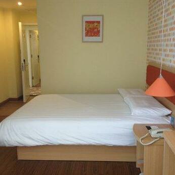 Home Inn Ningbo Wanda Plaza - Photo4