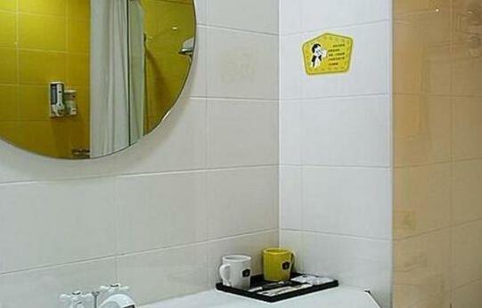 Home Inn Ningbo Xingning Road - Photo4