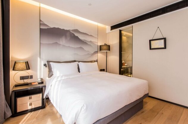 Howard Johnson by Wyndham Life ZhuoYuan Ningbo - Photo2