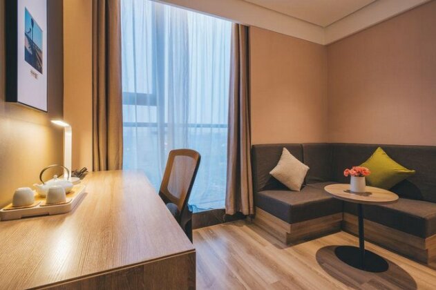 Ningbo CBD Atour Hotel - Photo2