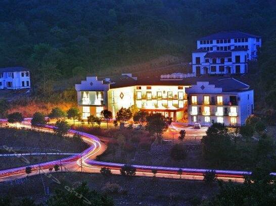 Ningbo Mirror Lake Resort